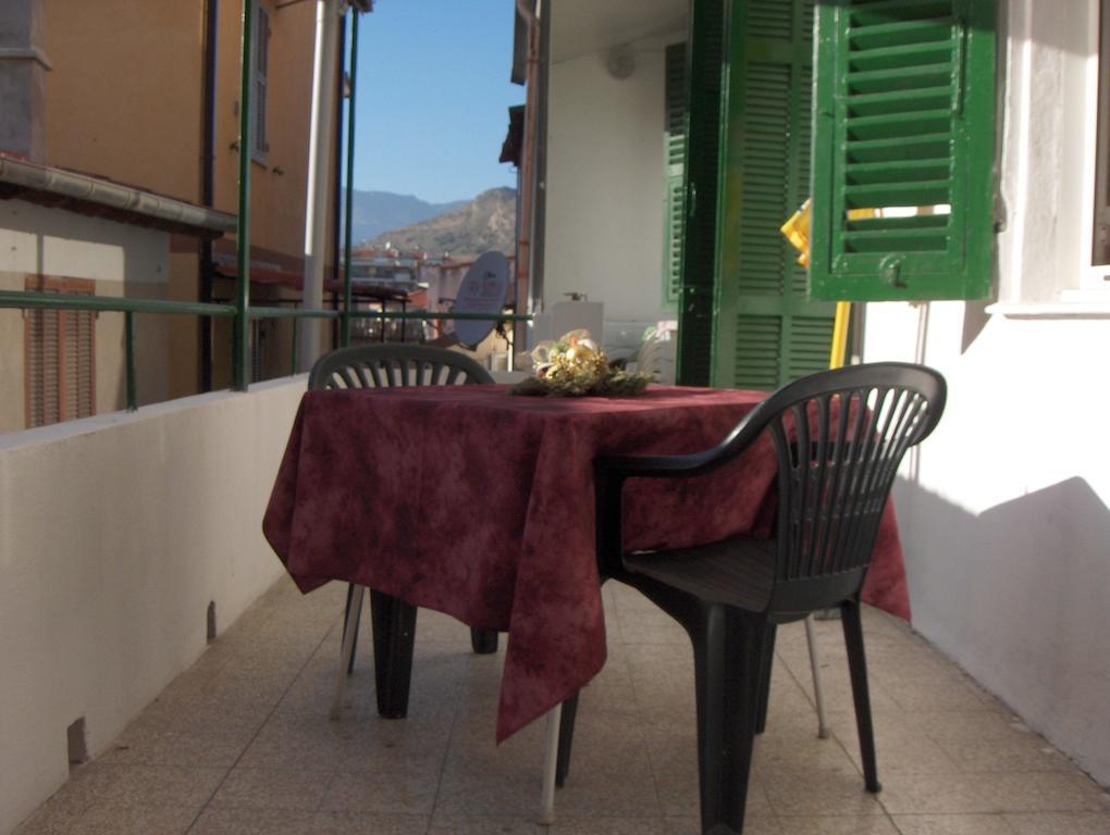Appartamento Torrione Vallecrosia Exterior foto
